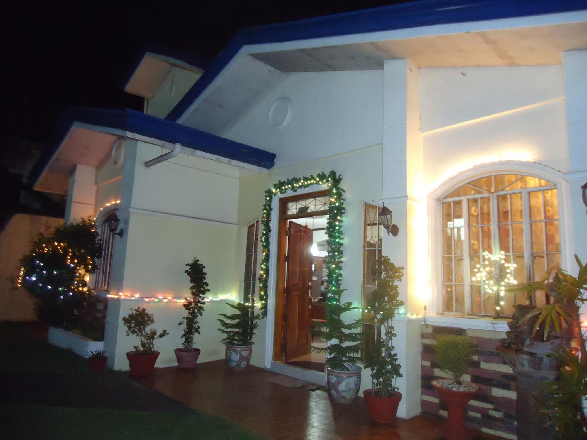 Donsol Aguluz Homestay Esterno foto